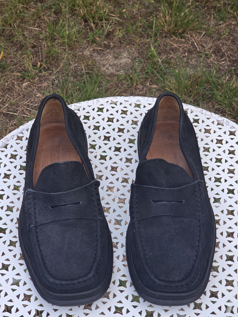 Tommy Bahama Nubuck Suede Leather Penny Loafers 9.5